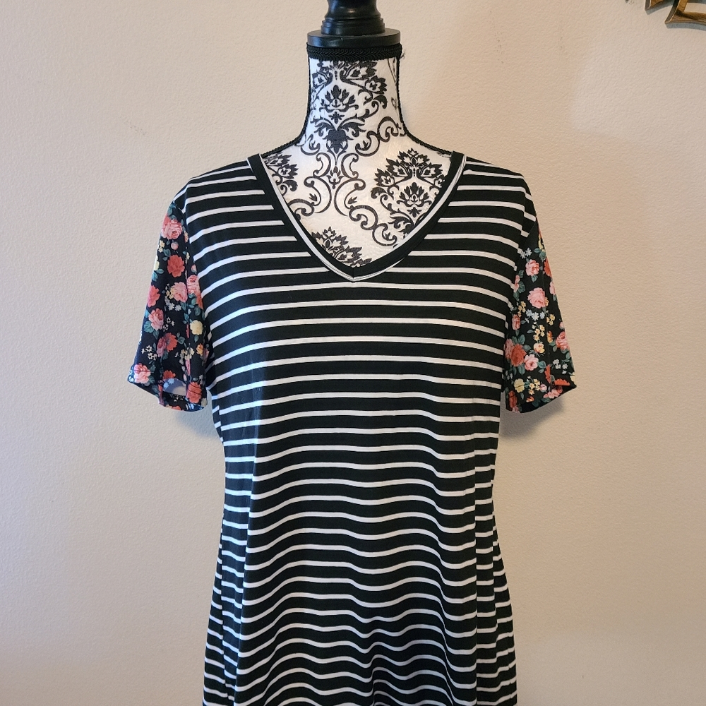 Women's tshirt